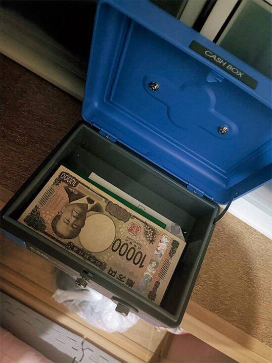70代母の“パチンコ代”のため夜の街へ…“財布”にされ続ける「月収17万円・45歳シングルマザー」の悲鳴。娘のお年玉まで…