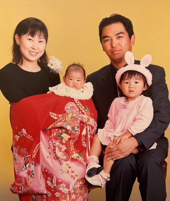 「イエスかハイか喜んで」男社会の“ガテン系”会社に入社した金髪娘…母と変えた“空気”「噂話やいじめは絶対に許さない」