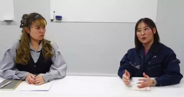 「「イエスかハイか喜んで」男社会の“ガテン系”会社に入社した金髪娘…母と変えた“空気”「噂話やいじめは絶対に許さない」」の画像