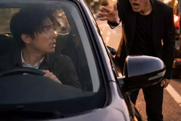 「なんでトロトロ走ってんだよ！」あおり運転をして“窓越しに怒鳴った男”が一転…数分後に待っていた「爽快な結末」