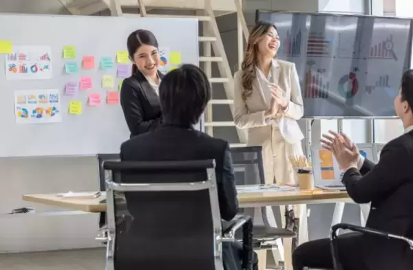 「バスの車内で「喧嘩売ってんのか！」トラブル相手の正体が発覚、まさかの“同じ会社”で…――週末ベスト」の画像