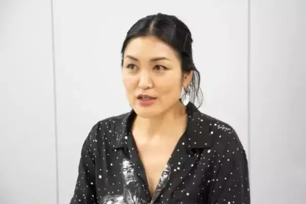 「「おにぎりが1000円」物価高のNYで暮らす人たちのリアル。チップは大盤振る舞い、残高を気にせずクレカ払いでも「なんとかなる」」の画像