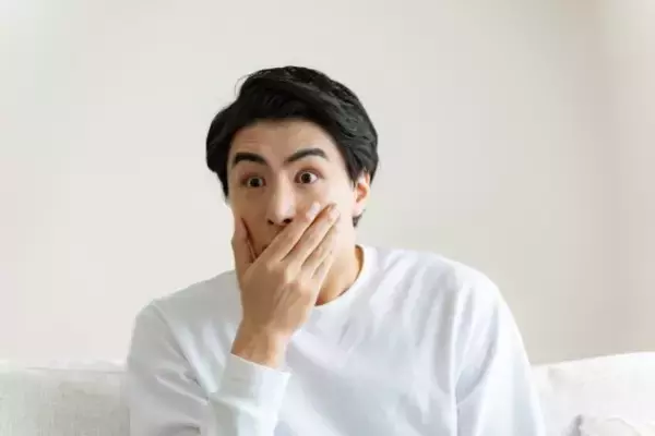 「テレビで見た“バズってる女性”が元カノだった。10年ぶりの帰郷でわかった驚きの事実」の画像