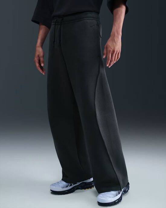 「ダサい中年男性」しか着ていない“古臭いファッションアイテム”ワースト5