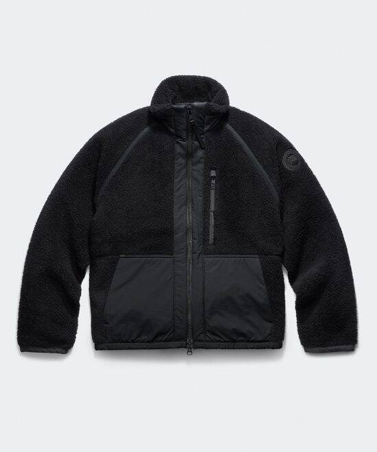 「ダサい中年男性」しか着ていない“古臭いファッションアイテム”ワースト5