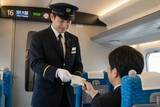 「新幹線の指定席を「渡り歩く」50代男性。疑念を抱いた乗客が車掌にチクった結果…／車掌はどうやって座席をチェックしている？“車内改札”が消えた新幹線の仕組みを調べてみた」の画像4