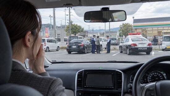 「もしかして、わざと？」急加速と急減速を繰り返す車…女性が帰り道で見た“スカッとする光景”
