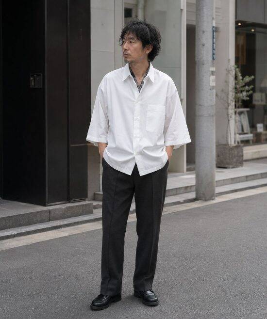 ダサい中年男性はだいたい陥る“流行を追っているつもりが「近所のオジサン化」する”夏のNGコーデ3選