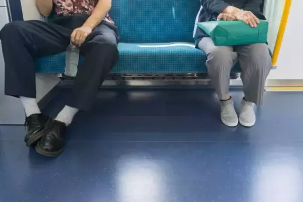 「疲れてるから無理」満員電車で“優先席を譲ってほしい”と頼んだ妊婦が絶句した、若い男性のひと言