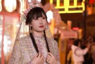 「文化大革命って何？」父と語る動画が話題の女性YouTuber。新疆ルーツの“知られざる少数民族”とは