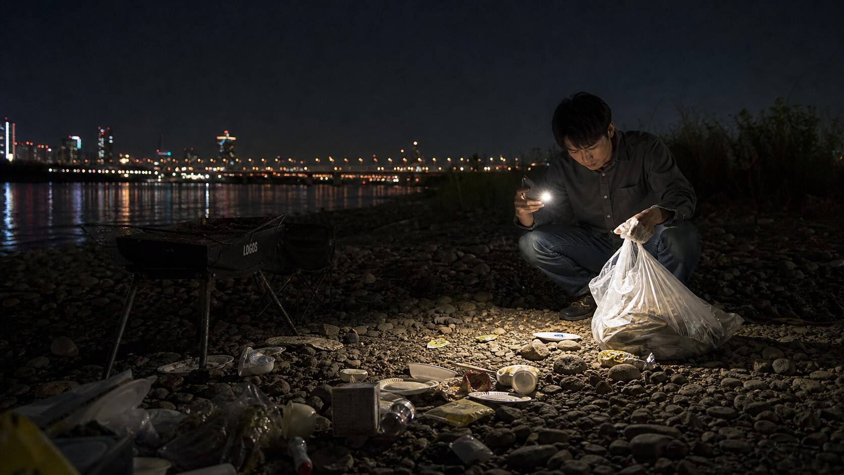 「BBQのゴミ」を不法投棄する友人を注意したら…逆ギレされ、村八分に。怒りに任せて地元県警に密告した結果…／“知らなかった”では済まない重罪の実態