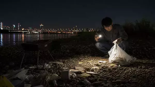 「「BBQのゴミ」を不法投棄する友人を注意したら…逆ギレされ、村八分に。怒りに任せて地元県警に密告した結果…／“知らなかった”では済まない重罪の実態」の画像
