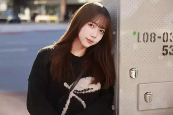 「NSCで芸人を目指した女性が、“セクシー女優”のスカウトを断って「見えるか見えないか」で人気になるまで」の画像