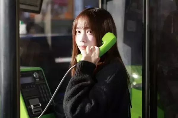 「NSCで芸人を目指した女性が、“セクシー女優”のスカウトを断って「見えるか見えないか」で人気になるまで」の画像