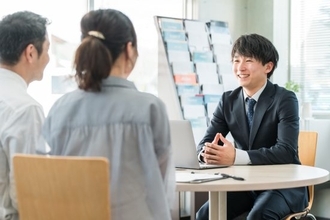 元ディーラー営業マンが明かす「新車を安く買う」「下取り車を高く売る」コツ