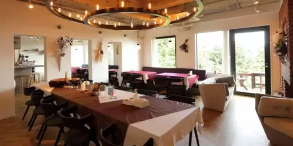 「「タダ飯」要求に低評価の報復も…飲食店を悩ませる“自称インフルエンサー”とステマの闇。箱根の高級宿は「絶対に応じない」宣言」の画像