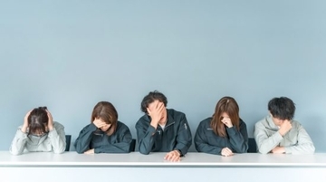 「黒字だから安心」が命取りに。40代から始まる“高コスト社員”の選別、大手企業が平気でクビを切る「冷酷な経営戦略」