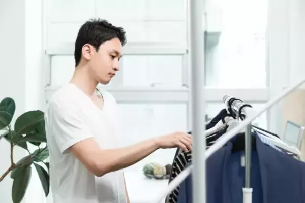 「「ダサい中年男性」はだいたいしている“女性から実は嫌われる言動“ワースト5」の画像