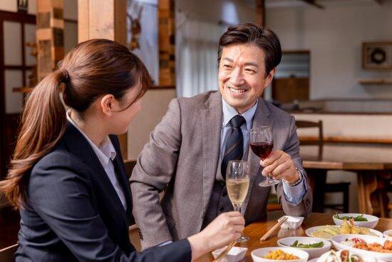 「ダサい中年男性」はだいたいしている“女性から実は嫌われる言動“ワースト5