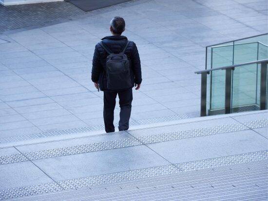 「ダサい中年男性」はだいたいしている“女性から実は嫌われる言動“ワースト5