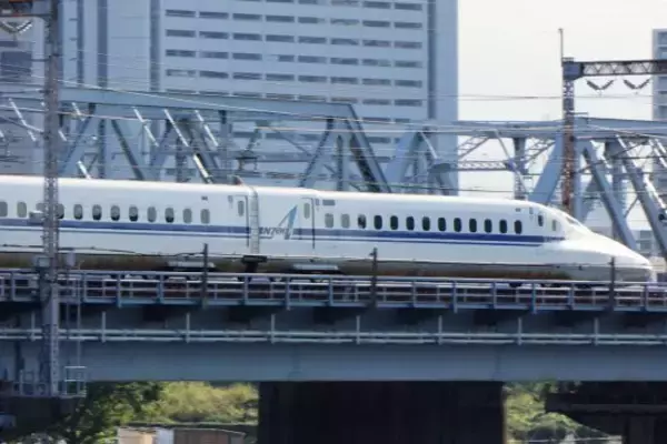 新幹線で大騒ぎする外国人観光客に我慢の限界！好転のきっかけとなった“小さな一言”に「言ってくれてありがとう」――年末年始ベスト