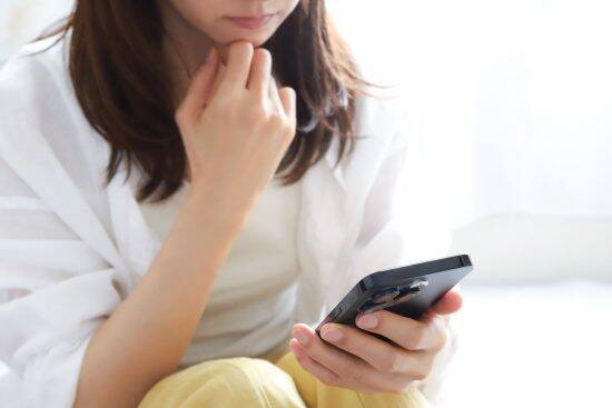 「右の子、ブス」友達がSNSに載せた写真で容姿を値踏みされ…現代の若い女性を追い詰める“アルゴリズム”の残酷さ