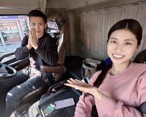 「父の力になれたら…」未経験からトラック運転手に転身した女性の奮闘記。朝3時半起きで終業後はジムへ…ストイックな生活