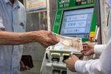 「駅の券売機で何度もやり直す“80代男性”。善意で「代わりに切符を買ってあげた」結果、まさかの一言／駅の「みどりの窓口」はどれくらい減ったのか調べてみた」の画像4