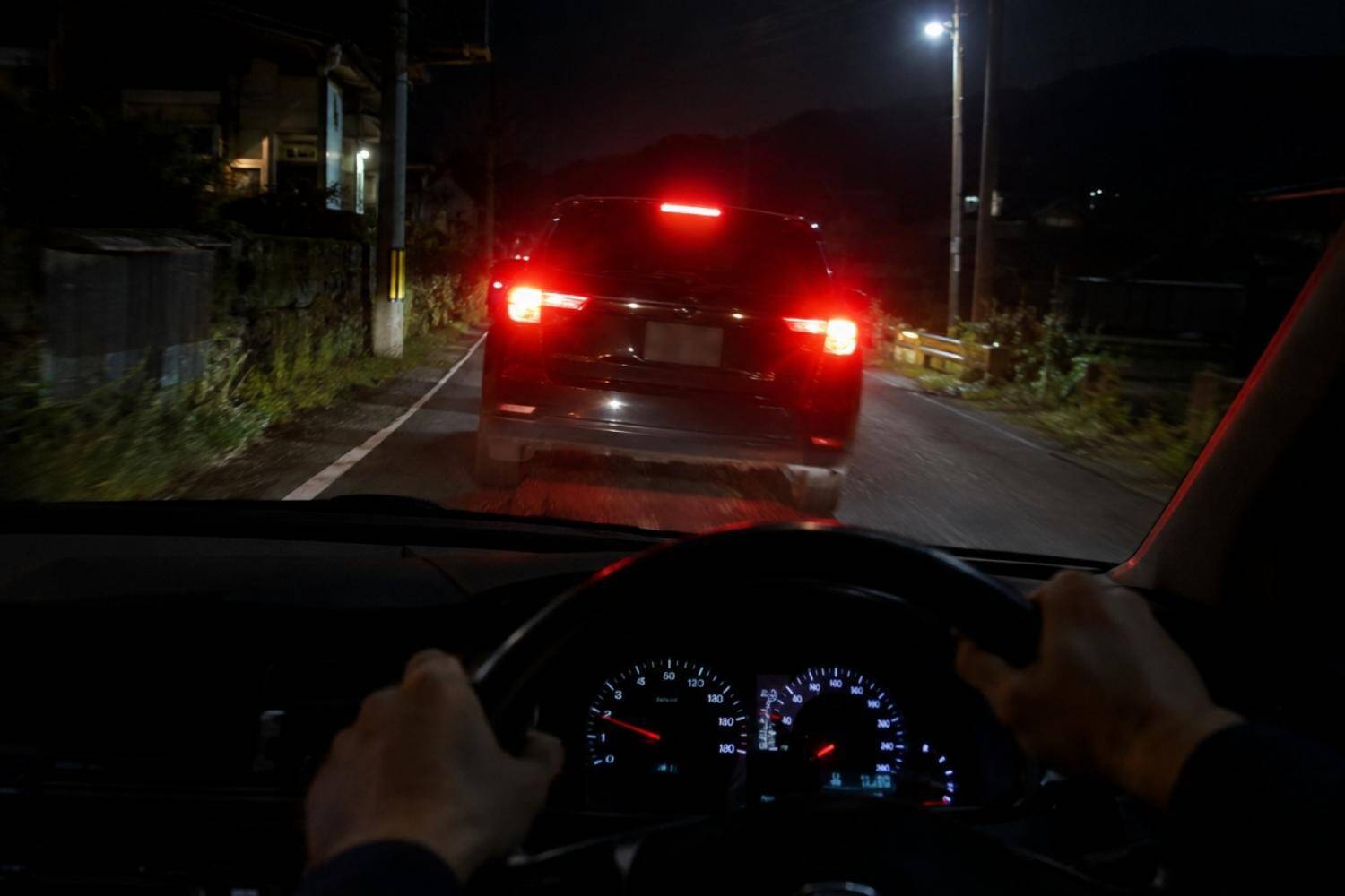 “あおり運転”してきた車を交番まで誘導した結果…運転手が青ざめた顔で警察に捕まるまで／ドラレコって、いま年間何台くらい売れているのか調べてみた