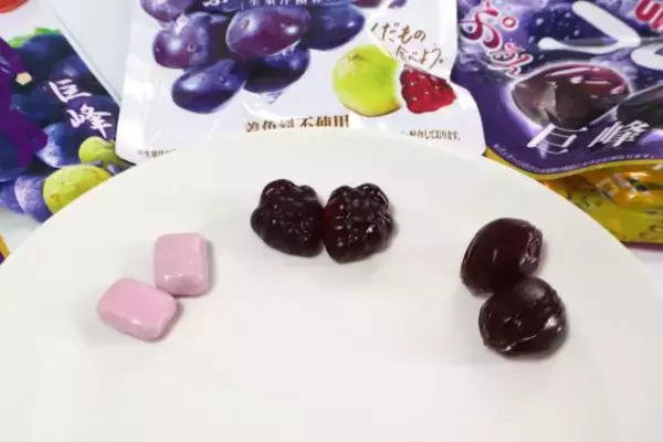 「なぜお菓子売り場のグミは「ぶどう味」ばかりなのか。メーカー2社に聞いたら、意外と深くて驚いた」の画像