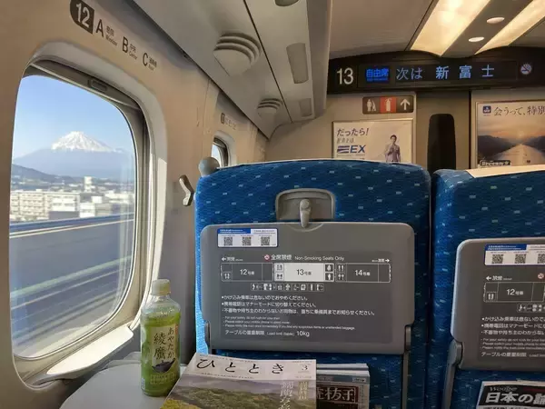 「満員の新幹線で子供が「座りたい～！」迷惑家族に困惑…周囲の乗客が内心“スカッ”としたおばあさんの行動／お盆の新幹線、自由席はどれくらい混雑する？JR利用実績を調べてみた」の画像