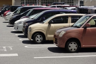 「どんくさい運転しやがって！」“あおり運転”のドライバーが降りてきて口論に。ケンカ腰の男を謝罪させた“意外な人物”の一言