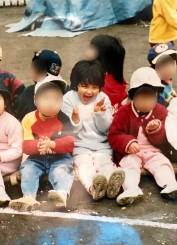 「生まれつき右手の指がない、29歳女性の半生。バイト40社不採用、心無い言葉にも「この手で乗り越えてきた」が自信に――週末ベスト」の画像