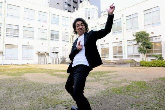 毎日朝9時から22時半まで配達…4人家族を“フードデリバリーの収入”のみで養う54歳男性「家計は全く把握していない」