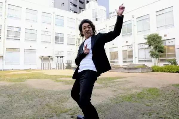 「毎日朝9時から22時半まで配達…4人家族を“フードデリバリーの収入”のみで養う54歳男性「家計は全く把握していない」」の画像