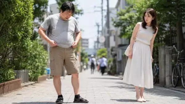 「銀座ホステスが明かす「ダサい中年認定」される“夏のNGファッション”10選…女性ウケ最悪なのは」の画像