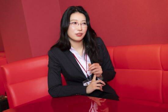 “歴代の女子社員のなかで一番美人”と話題のセクシー女優がデビューを決めたワケ「女子社員シリーズへの憧れがあって…」