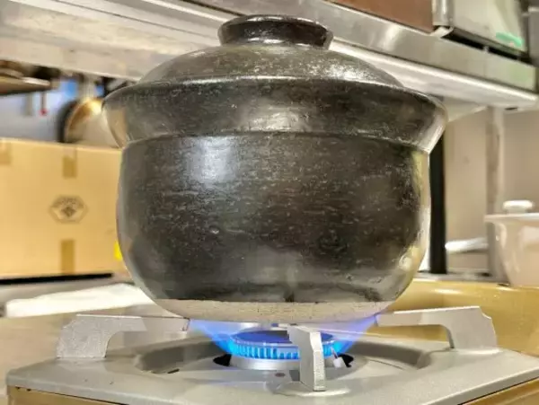 「「お米」を台無しにする“間違った研ぎ方”とは。プロ直伝の「炊飯術」と回避すべきNG行為」の画像