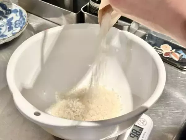 「「お米」を台無しにする“間違った研ぎ方”とは。プロ直伝の「炊飯術」と回避すべきNG行為」の画像