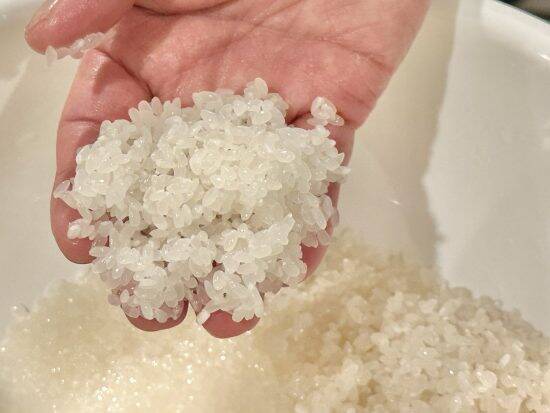 「お米」を台無しにする“間違った研ぎ方”とは。プロ直伝の「炊飯術」と回避すべきNG行為