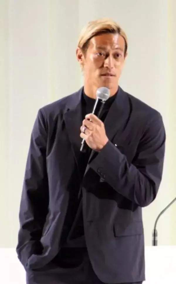 「ネタにするな」本田圭佑の“移民投稿”に批判殺到。社会問題に首を突っ込むたびに火に油を注いできたワケ