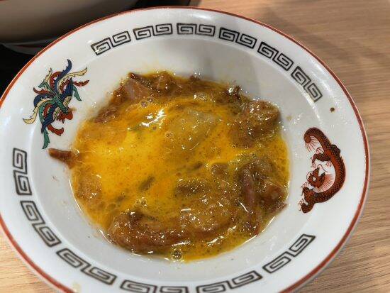 糖尿病薬マンジャロで食欲が落ちた30代記者が、“あえて”二郎系で2000円爆食。豚8枚をたいらげたワケ