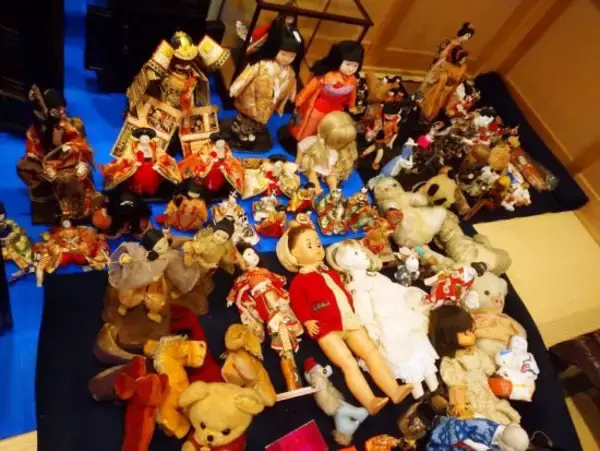 ゴミ清掃員「家庭ゴミにぬいぐるみが増えている」“ぬい活ブーム”の功罪を考える。人形供養するお寺に「無断で放置する」ケースも