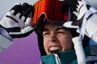 【五輪】会場騒然の大波乱、北京五輪女王・アンソニーがまさかの転倒で８位…モーグル女子、富高は４位