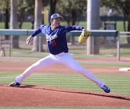 佐々木朗希が１５９キロ！　６人と対戦で２三振の快投…ＷＢＣメンバー外も順調調整