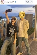 鈴木奈々「最近６０歳になったお父さんと」２ショットにフォロワー騒然「若い！？」「仲良しこよし」