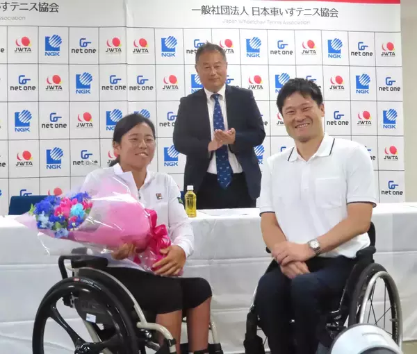 車いすテニス　上地結衣　生涯ゴールデンスラム達成の快挙に「実感が、まだあまりない。お祝いのメッセージとかで徐々に湧いてくるのかな」