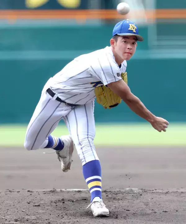 【甲子園】健大高崎が選手権初３投手継投での１―０完封　強力投手陣が東海大甲府封じ１１年ぶり３回戦進出