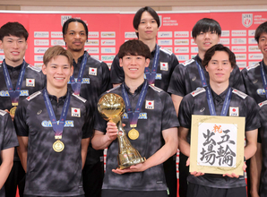 【バレー男子】指揮官が明かす５６年ぶり五輪メダルへの青写真　メンバー固定で徹底強化　ティリ監督「リスタートではなく、継続」