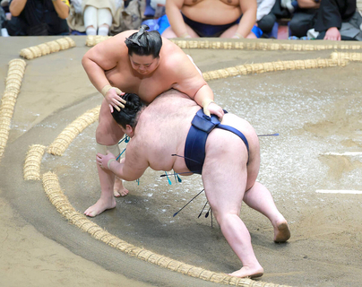 大関・琴桜、ただ一人勝ちっぱなしの４連勝　懐の深さを生かした白星にも「ほめられたものではない。納得はしていない」